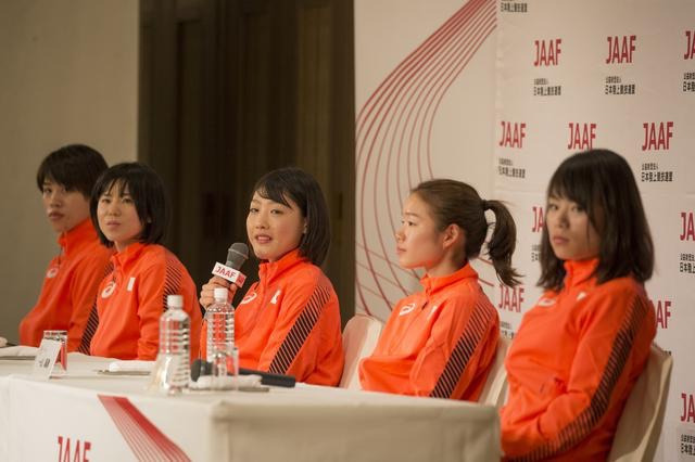 東京オリンピックマラソン女子代表、勝負の世界の厳しさを垣間見る写真