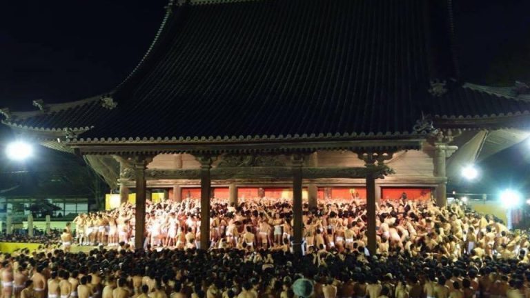 今年の西大寺会陽は、無観客で関係者だけでの開催に、、仕事にも大きな影響が、、