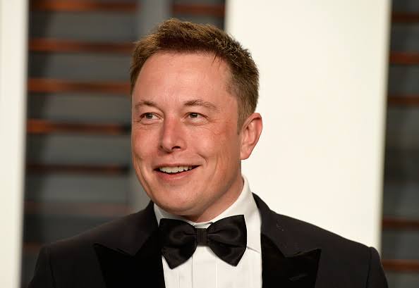 テスラのイーロン・マスク氏の発言から、やはり急成長にはハードワークが欠かせない