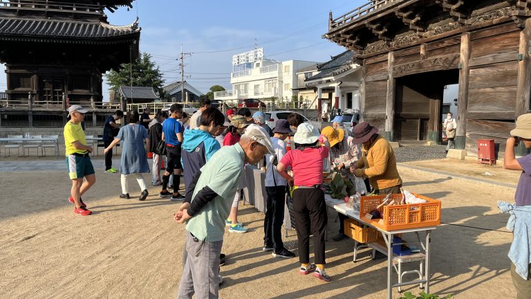 6月もますます賑わう西大寺観音院のラジオ体操