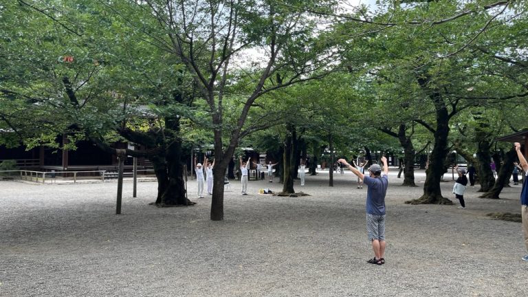 ラジオ体操の聖地、靖国神社へ出稽古からの皇居ラン